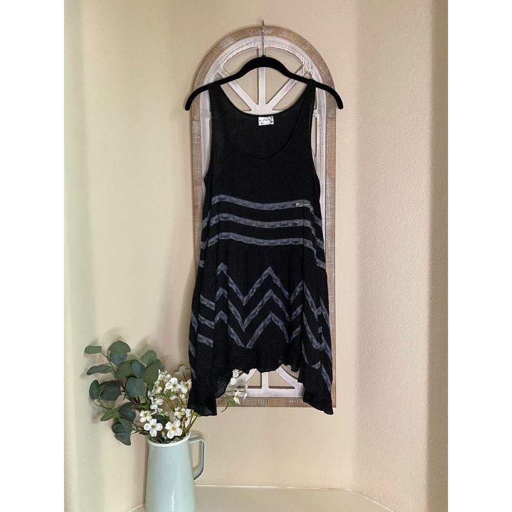 Free People	Tank		loose tank	NWT	black grey	xs